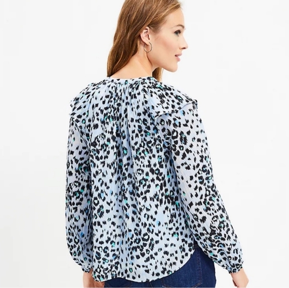 NWOT LOFT blue animal print smocked blouse top Womens Large - Picture 2 of 8